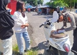 Satuan Lalu Lintas Polres Majene Lakukan Patroli Hunting System untuk Menekan Pelanggaran Lalu Lintas di Jalan Raya