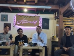 Ketua KPU Majene Munawir Ajak Wartawan Kopi Pemilu