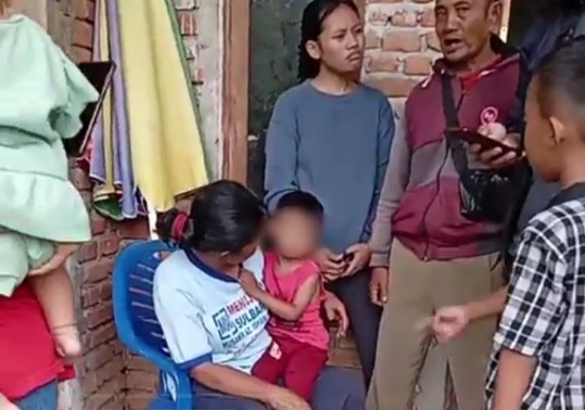 bus borlindo tabrakan di pasangkayu