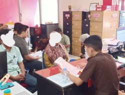 Unit Tipidkor Polres Polman Serahkan Tersangka dan Barang Bukti ke Kejaksaan Negeri Polewali