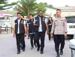 Kapolres Majene Pantau Pengamanan Jalur Sekitar Stadion Prasamya Mandar Jelang Berbuka Puasa