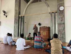 Melalui Kultum di Masjid Nururrahmat Dusun Tappagalung Kapolsek Sendana Sampaikan Imbauan Kantibmas