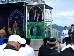 Salat Id di Anjungan Manakarra, Gubernur SDK Serukan Persatuan Umat Islam untuk Bangun Daerah