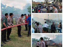 Sebuah Rumah Ludes Terbakar di Belakang Pekuburan Pettoanginan, Polres Majene Bantu Padamkan Api