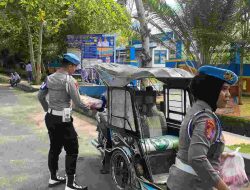 Kasi Propam Polres Polman Pimpin Bakti Sosial dalam Rangka HUT Bhayangkara ke-79 Tanggal 1 Juli 2025