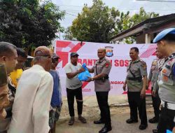 Rangkaian HUT Bhayangkara ke-79, Polres Polman Bagikan Sembako untuk Warga