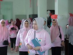 Semarak HUT RI ke-80, Staf Ahli PKK Sulbar Nilai Kreativitas dan Kerapihan Kantor OPD
