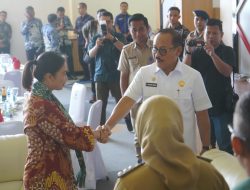Wamenpar Ni Luh Puspa Tiba di Mamuju, Saksikan Final Sandeq Silumba 2025 Keliling Pulau Karampuang
