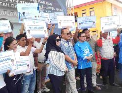 Pemprov Sulbar Salurkan Bantuan Rp31,1 Miliar untuk Majene di Tengah Festival Sandeq 2025