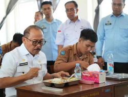 Gubernur Suhardi Duka Cicipi Langsung Makanan MBG di SMKN 1 Rangas