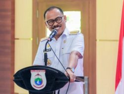 Gubernur Sulbar Suhardi Duka Tegas: “Jabatan Tidak Boleh Diperjualbelikan”