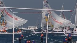 Etape Kedua Sandeq Silumba Dimulai, 80 Perahu Langsung Disambut Angin Kencang, 1 Terbalik