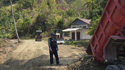 Dari Rumput hingga Abrasi, PUPR Sulbar Bergerak: 35 Km Jalan Dipelihara, 7 Km Direhabilitasi di Tapalang Barat