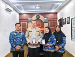 Disdukcapil Sulbar dan Disdukcapil Mamuju Gelar Pelayanan Jemput Bola Aktivasi IKD di Polresta Mamuju